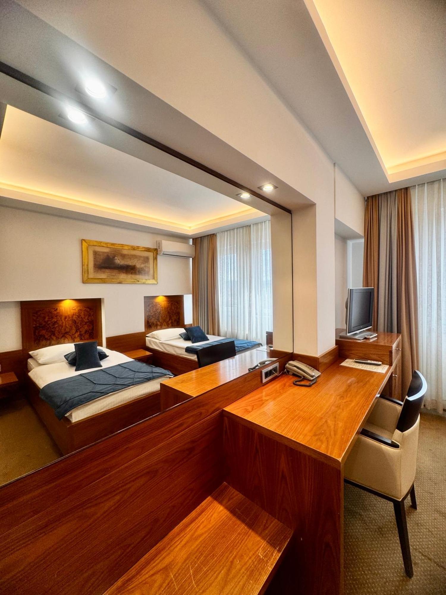 Hotel Exclusive ซาราเยโว ภายนอก รูปภาพ