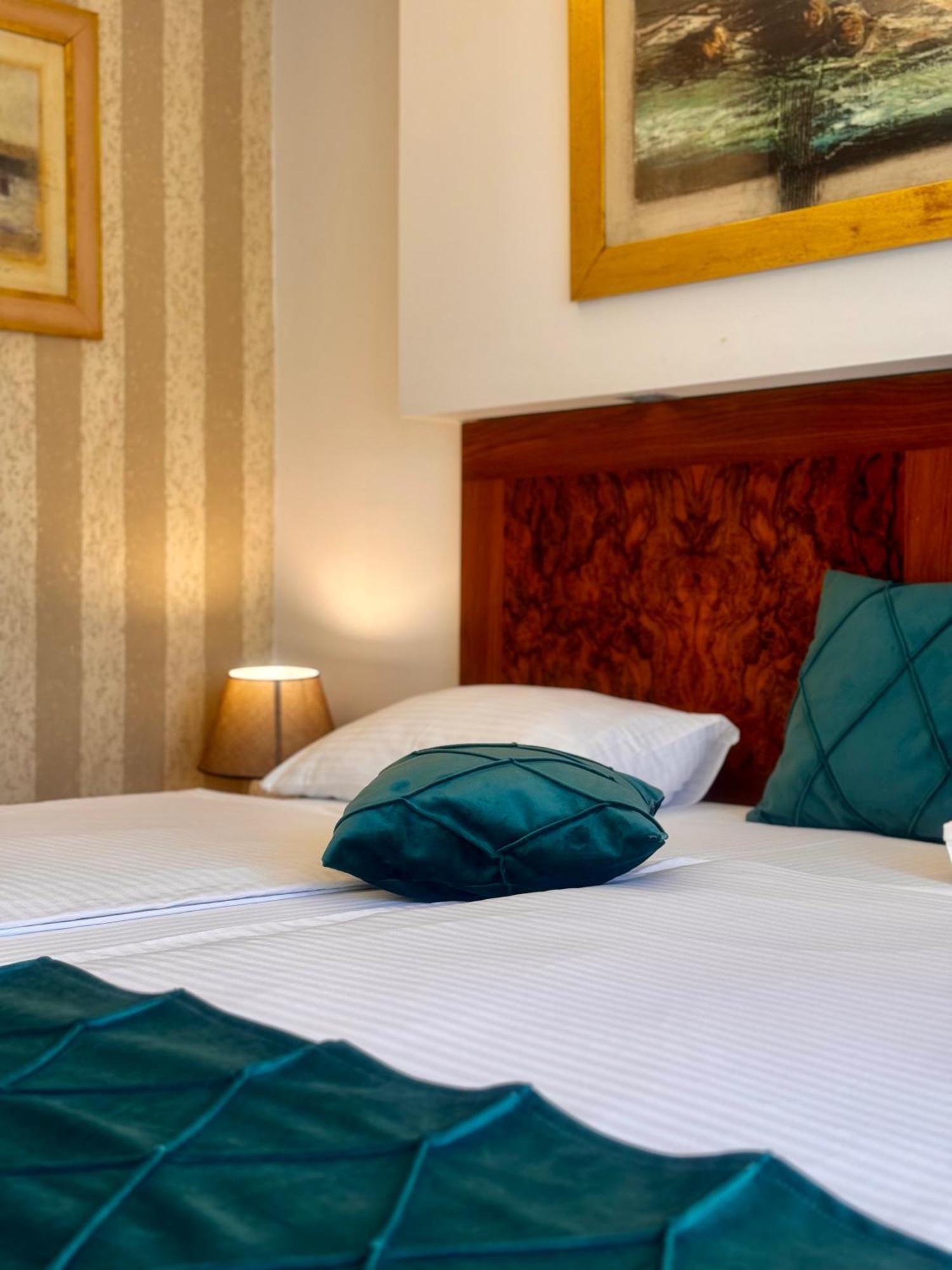 Hotel Exclusive ซาราเยโว ภายนอก รูปภาพ