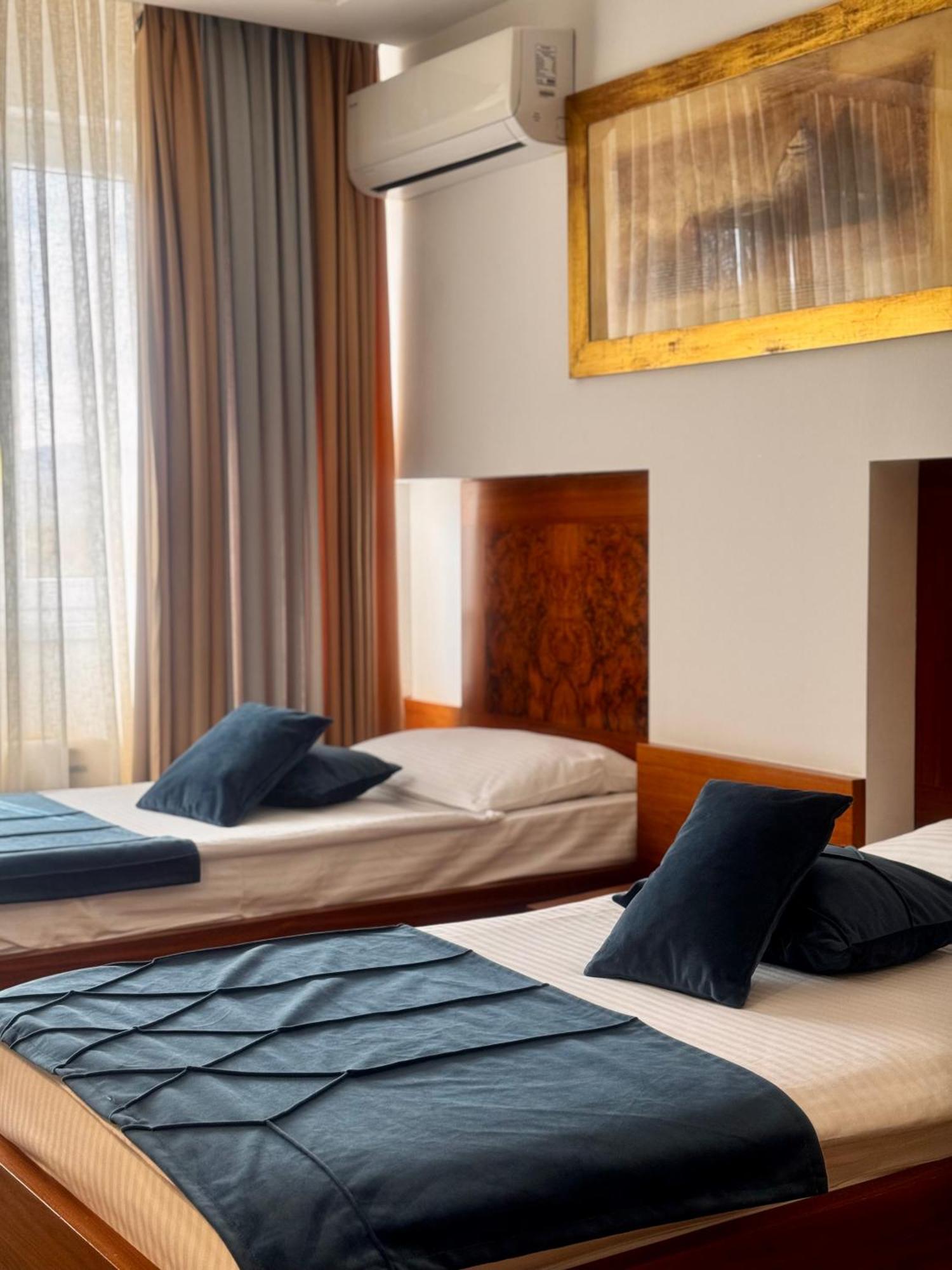 Hotel Exclusive ซาราเยโว ภายนอก รูปภาพ