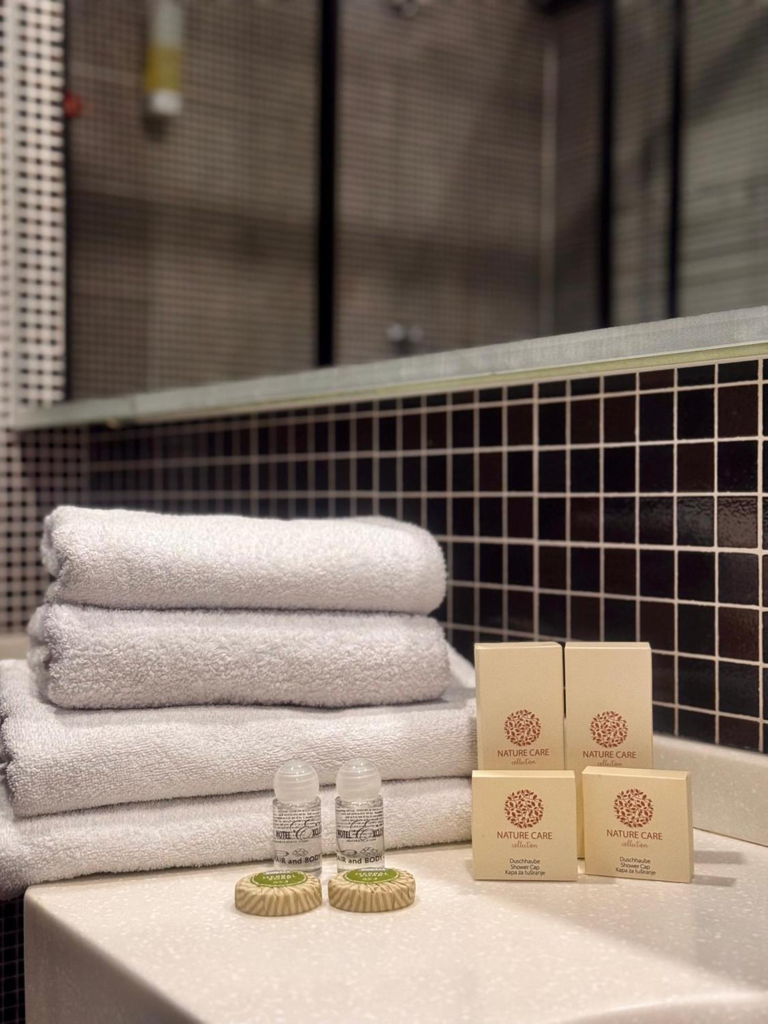 Hotel Exclusive ซาราเยโว ภายนอก รูปภาพ