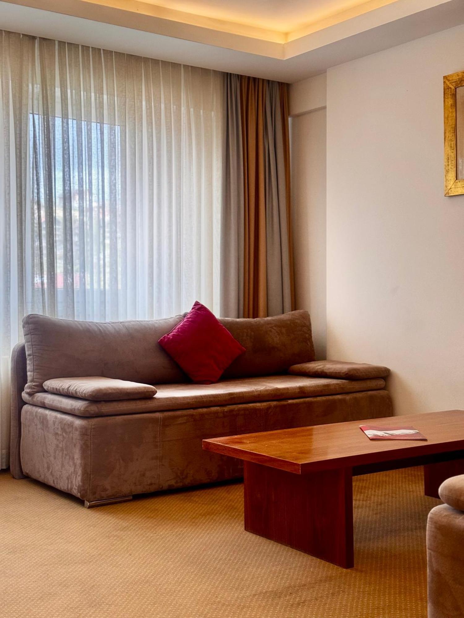 Hotel Exclusive ซาราเยโว ภายนอก รูปภาพ