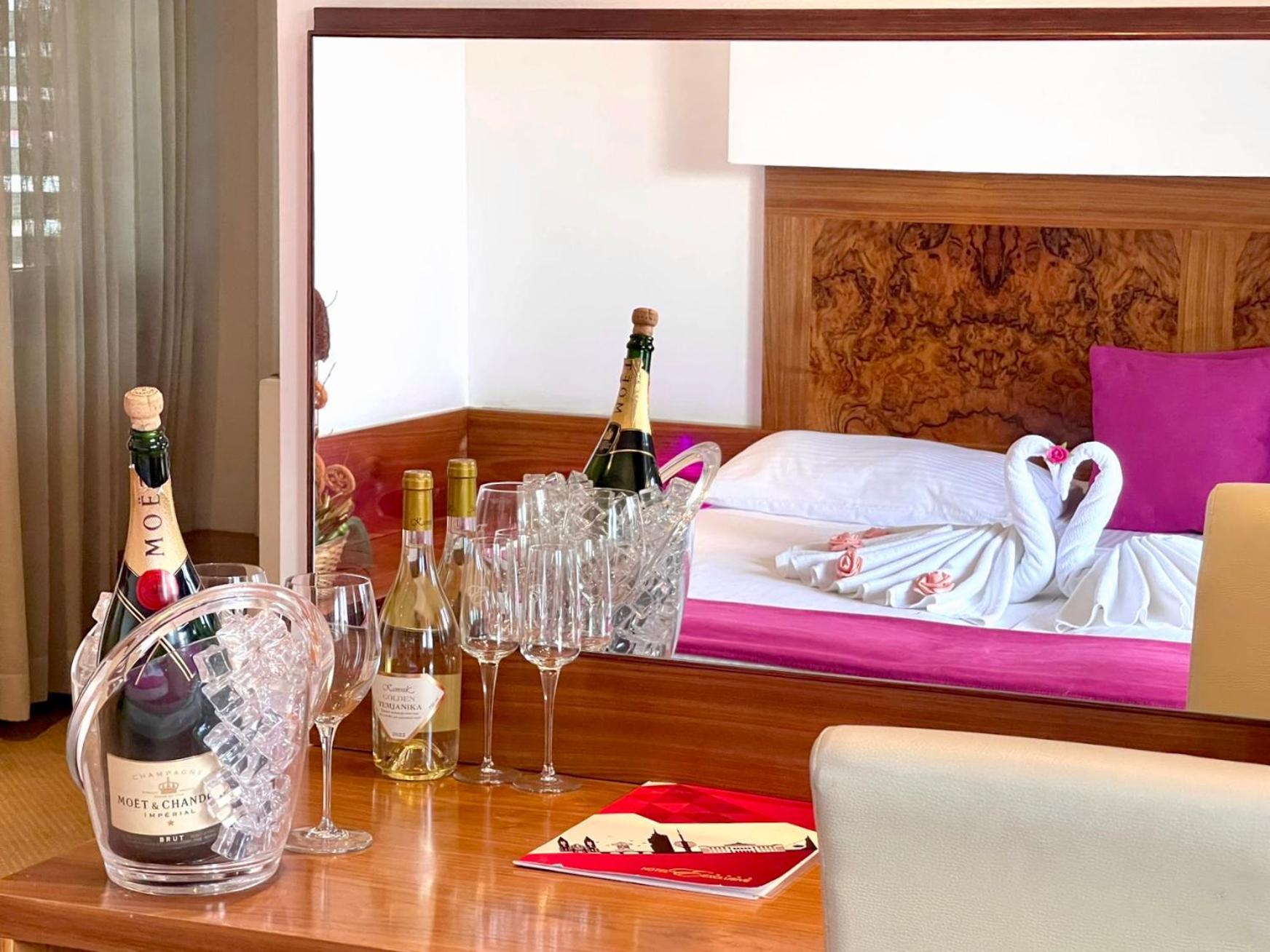 Hotel Exclusive ซาราเยโว ภายนอก รูปภาพ