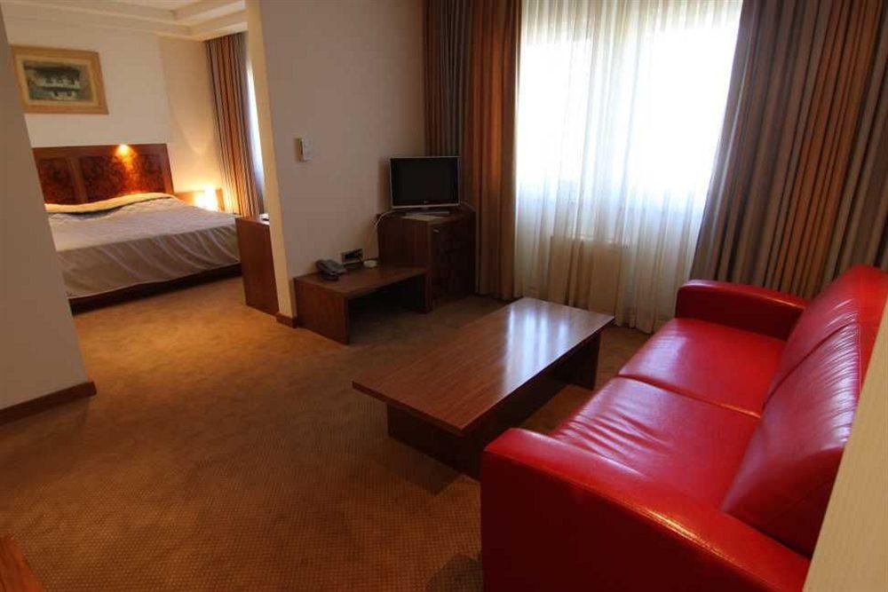 Hotel Exclusive ซาราเยโว ภายนอก รูปภาพ