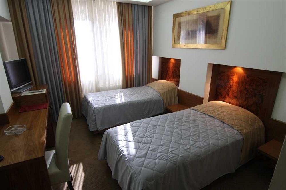 Hotel Exclusive ซาราเยโว ภายนอก รูปภาพ