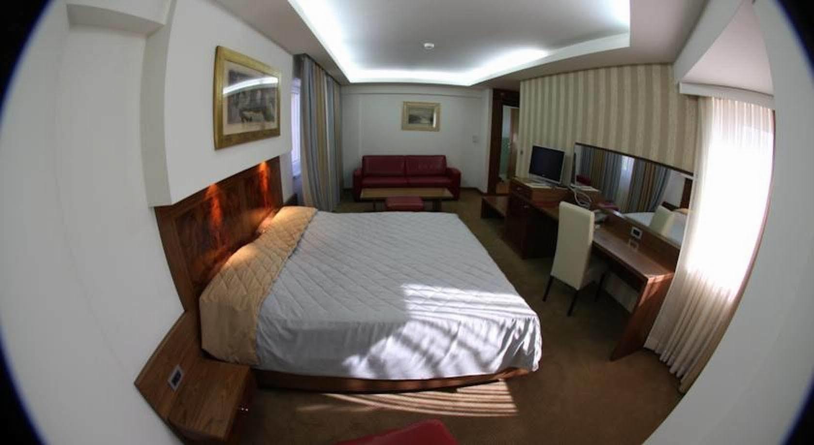 Hotel Exclusive ซาราเยโว ภายนอก รูปภาพ
